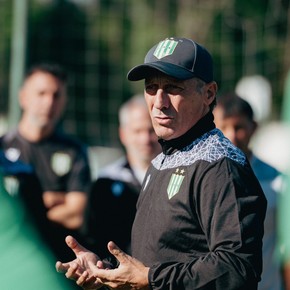 Pedro Troglio reveló que pasó tres días internado antes de la victoria ante Racing
