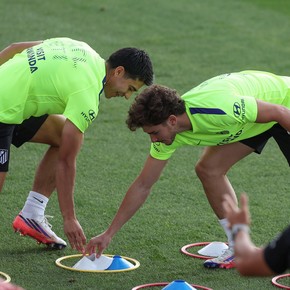 Julián Álvarez, ausente en la práctica del Atlético de Madrid