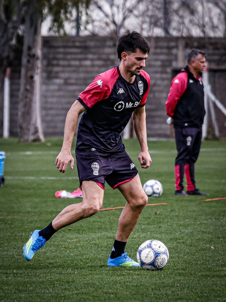 Pussetto se entrena de cara al clásico con San Lorenzo (Prensa Huracán).