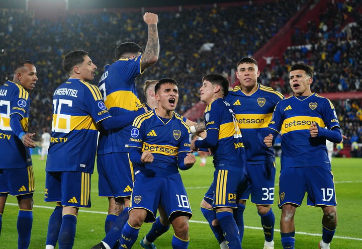 Un festejo de Boca contra Recoleta (Marcelo Carroll). 