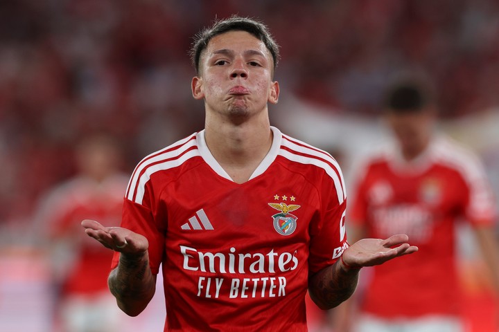 Prestianni festejando su gol (EFE).
