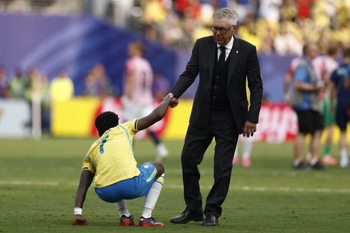 El técnico italiano seguirá pese a la derrota en el Mundial. (EFE/EPA/WILL OLIVER)