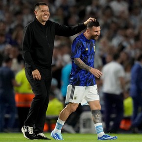 Riquelme, sobre Messi: "Fue igual o mejor que Maradona" y el particular pedido para que siga en la MLS