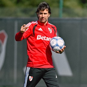 El cambio que probó Ponzio y marca tendencia en River