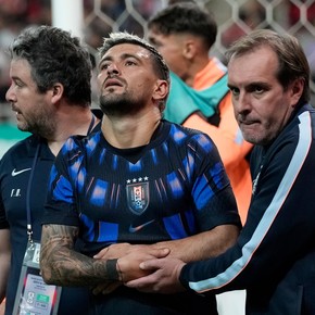 Atento, Estudiantes: de cara a la semi contra Flamengo por la Libertadores, De Arrascaeta sufrió una fractura
