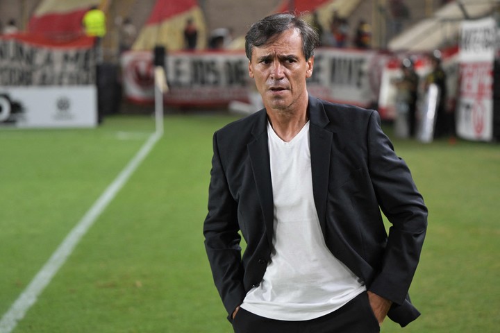 Fabián Bustos en su paso por Universitario. (Photo by ERNESTO BENAVIDES / AFP)