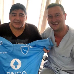El masajista de Maradona, en el juicio: "Estaba deprimido y le costaba movilizarse"