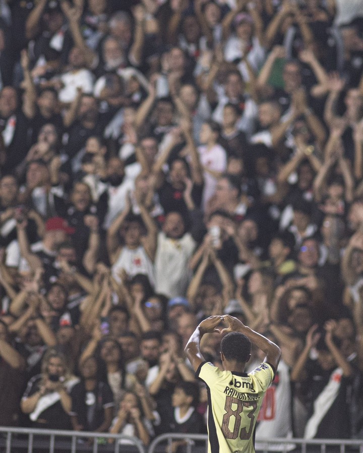 Vasco da Gama goleó por el Brasileirao.