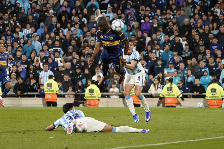 Foto: Fernando de la Orden / Deportes - Boca Juniors vs Racing Club Avellaneda por Copa Argentina en el estadio Gigante Arroyito Rosario.
27-09-2026 FTP CLARIN _FER3099_1.JPG Z DelaOrden