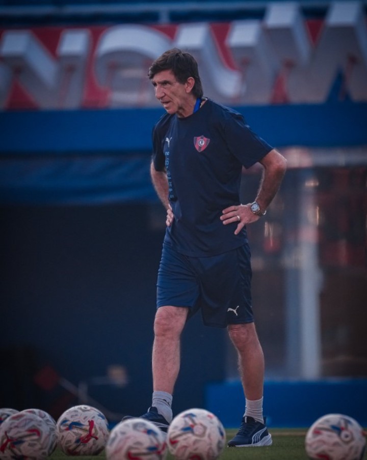 Gustavo Costas.