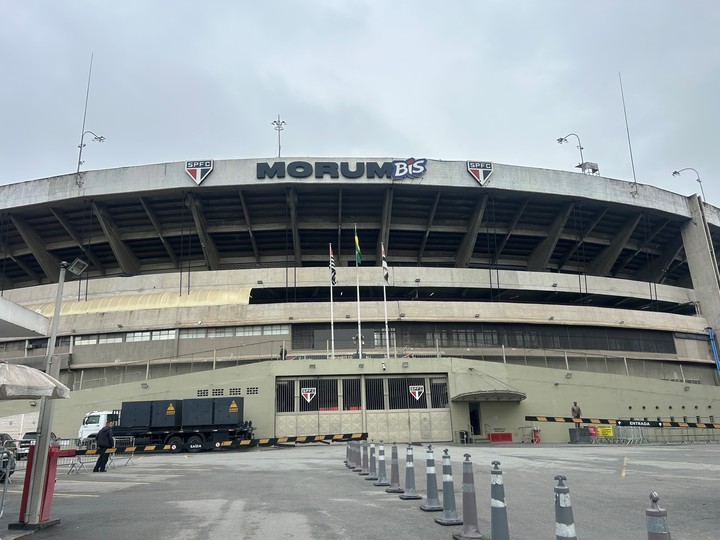 El ingreso principal al Morumbí.