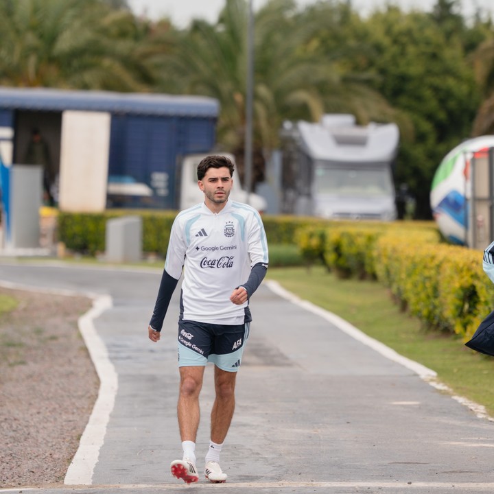 Simón en el predio Lionel Andrés Messi de la AFA.