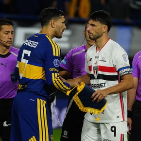 Calleri: los saludos y silbidos, el duelo con Jagger y la amarilla que lo saca de la vuelta