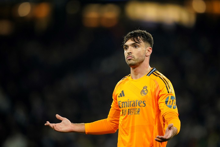 Raúl Asencio en el Real Madrid. (AP)