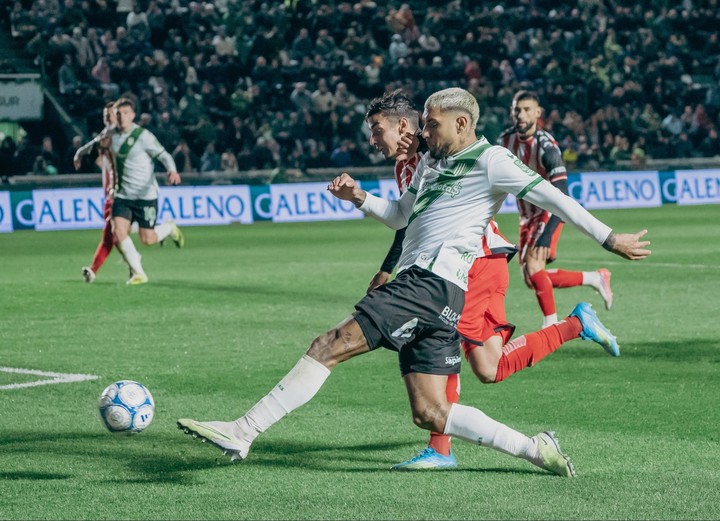 Banfield igualó 1 a 1 con Barracas Central.