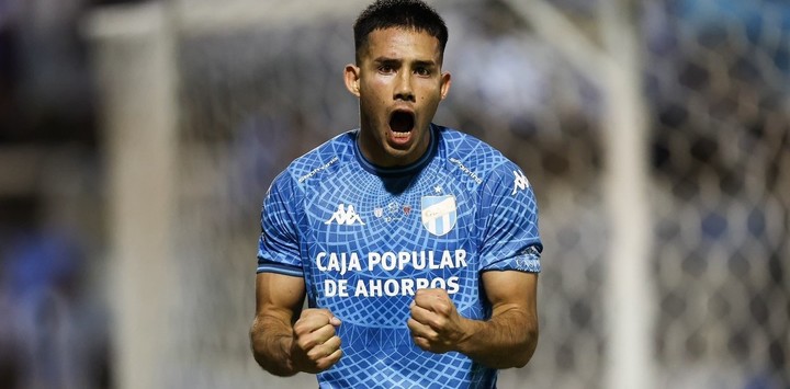 Clever Ferreira, marcador central de Atlético Tucumán. (Foto: Prensa Copa Argentina)
