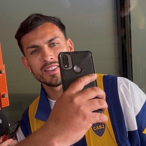 Boca fue recibido por una multitud en Rosario y espera por Racing
