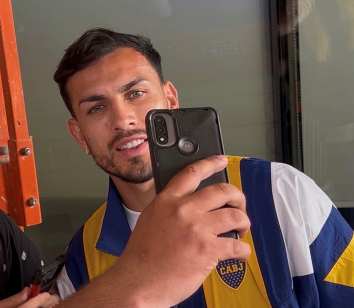 Paredes, el capitán, va desde el arranque. (Prensa Boca)