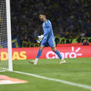 Por qué el penal decisivo que atajó Montero y reclamó Vélez no debió patearse de nuevo