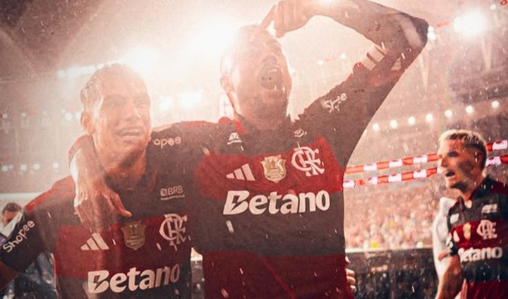 Joaquín Freitas y la asistencia para el triunfo del Flamengo.