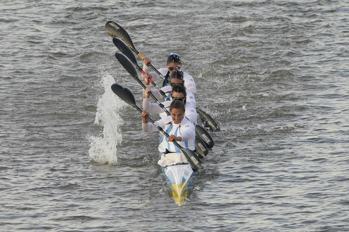 La coordinación del K4 femenino que ganó el oro en 500 metros (Fernando de la Orden).