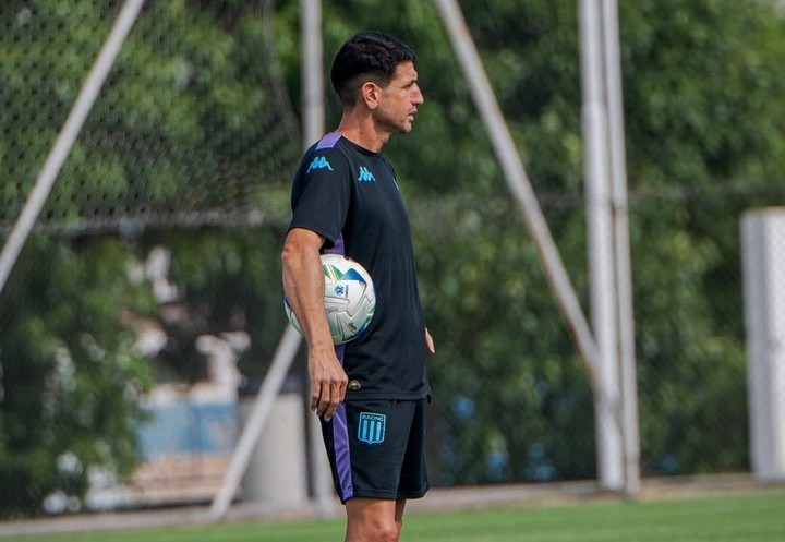 Chirola ya había dirigido un partido en Primera por la Sudamericana. Foto: Prensa Racing.