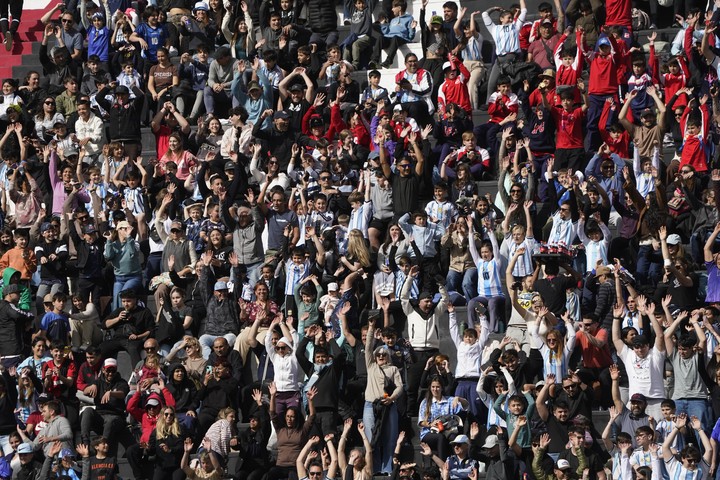 La gente en el Coloso (Foto: Fernando de la Orden).
