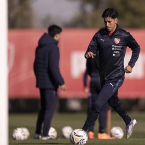 Meza convirtió en Independiente tras ocho años: "Voy encontrando mi nivel"