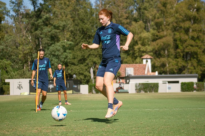 Annika Paz, la goleadora del partido.