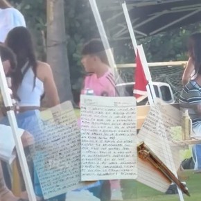 Descalzo, con mate y fútbol: la primera aparición pública de Messi tras su retiro de la Selección