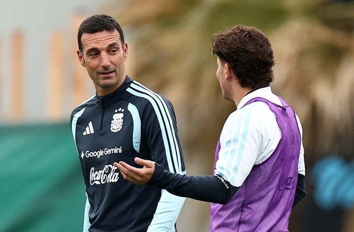 Scaloni en el entrenamiento (REUTER). 