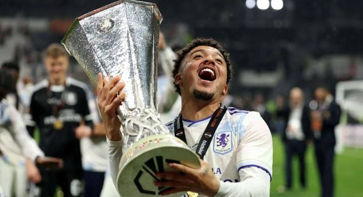 Jadon Sancho con la Europa League 2025/26 en el Aston Villa.(Reuters)