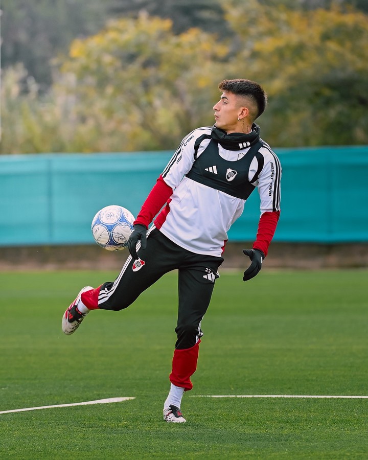 Thiago Almada en el Camp.
Prensa River
