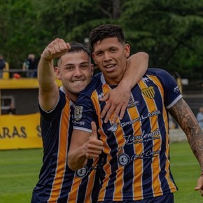 Con un gol agónico, Dock Sud ganó en Jáuregui y se ilusiona con entrar al Reducido