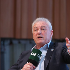Nery Pumpido en el Summit: "Tenemos que ser campeones de todo", la importancia de la formación y su idea de romper con "el fútbol aburrido"