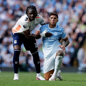 Enzo Fernández y un debut brillante en Manchester City: triunfo y líder de la Premier