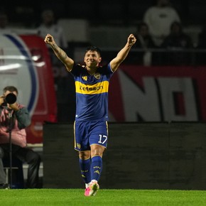 Lozano, el goleador inesperado: primer grito en Boca y su coincidencia con el Negro Ibarra