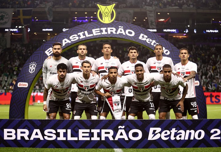 Los 11 que salieron del San Pablo (Reuters).