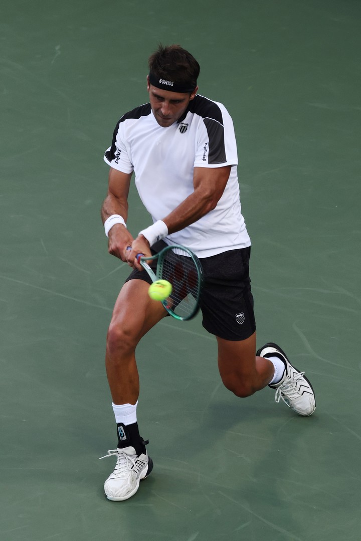Etcheverry espera por Mérida o Michelsen. (AP Photo/Andres Kudacki)