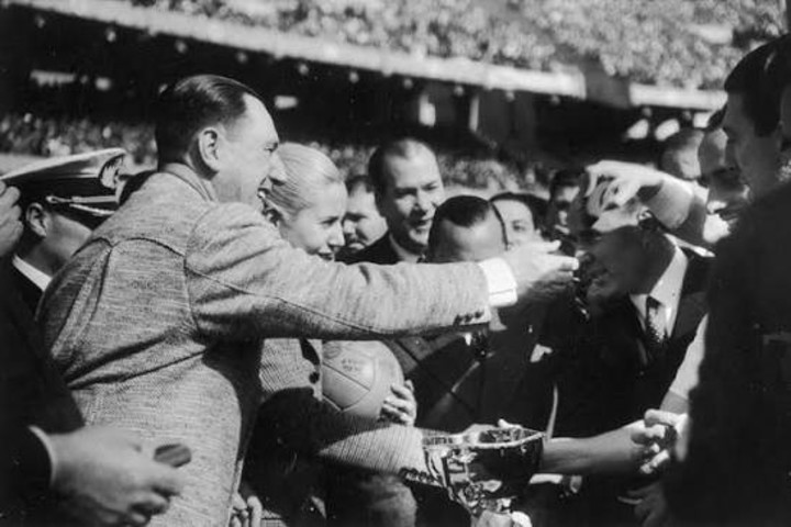 Perón y Evita en el Cilindro.