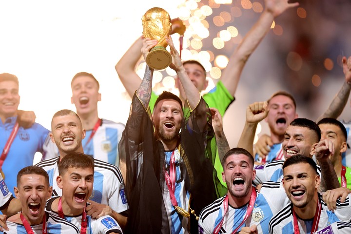 Messi campeón en Qatar (EFE).
