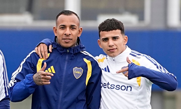 Flores y Villa en el entrenamiento de Boca. Foto Prensa Boca