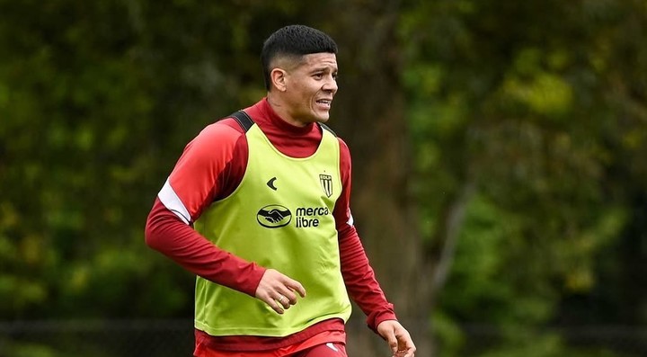 Rojo en Estudiantes.