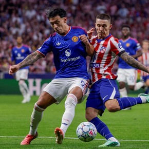 Rooney, Ferdinand y Carragher cuestionaron a Lisandro Martínez tras sus fuertes dichos