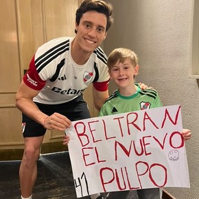 El hermoso gesto de Beltrán con un mini hincha de River