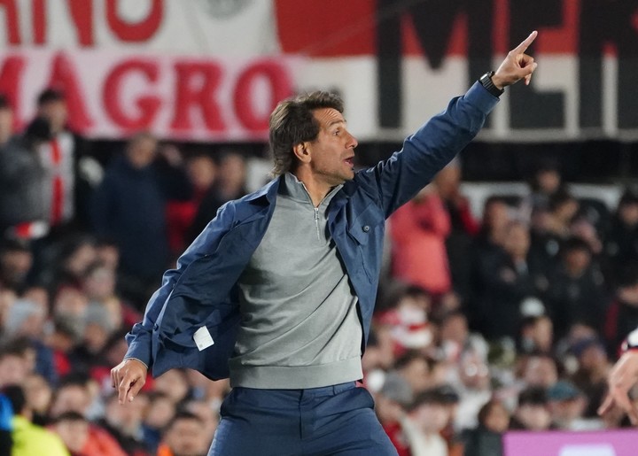 Ponzio le apunta a la Libertadores. Foto: Marcelo Carroll.