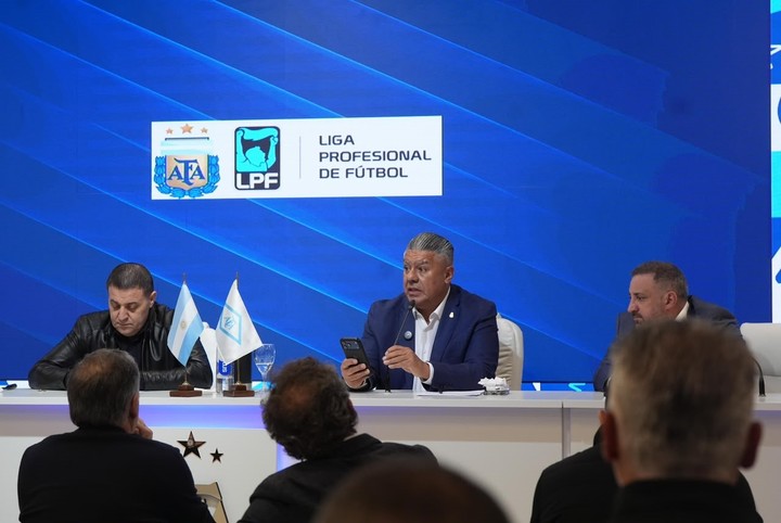 Pablo Toviggino, Claudio Tapia y Cristian Malaspina.