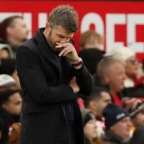 Manchester United, goleado y en crisis: ¿qué pasará con Michael Carrick?