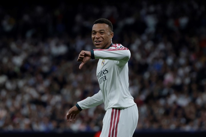Mbappé, siempre decisivo en el Madrid y en Francia. (EFE)