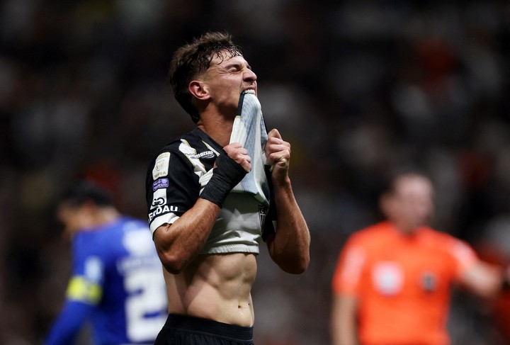  Natanael sufre una chance perdida (Reuters). 